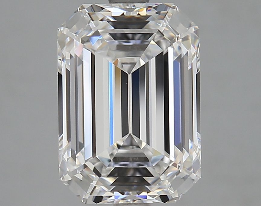 4.18 ct. emerald Lab Grown Diamond front image