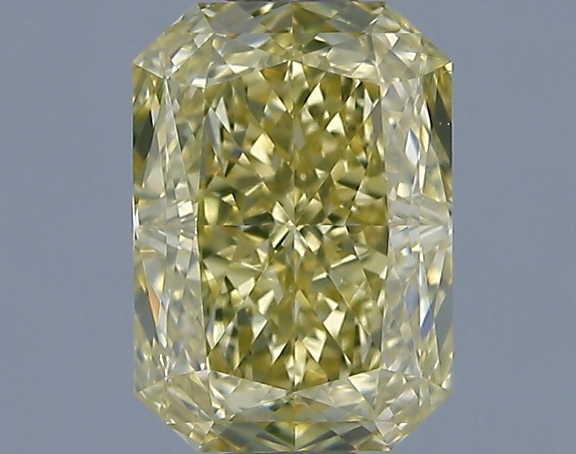 1.12 ct Radiant diamond