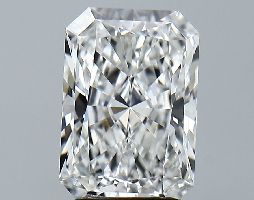 2.81 ct. radiant Lab Grown Diamond front image