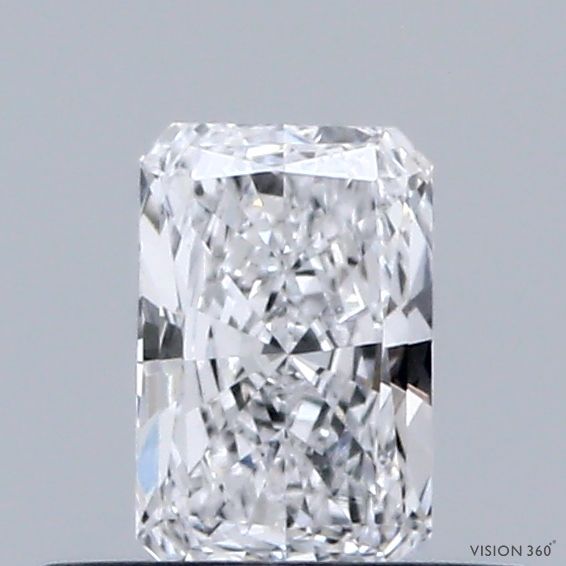 0.34 ct lab-grown Radiant Diamond