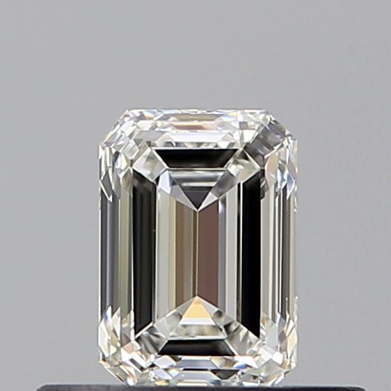 0.41 ct Emerald diamond