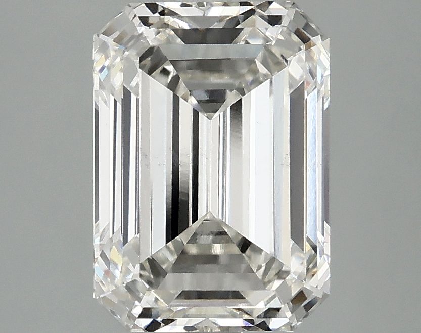 3.08 ct Emerald diamond