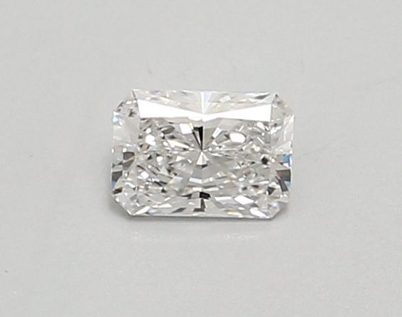 0.35 ct lab-grown Radiant Diamond