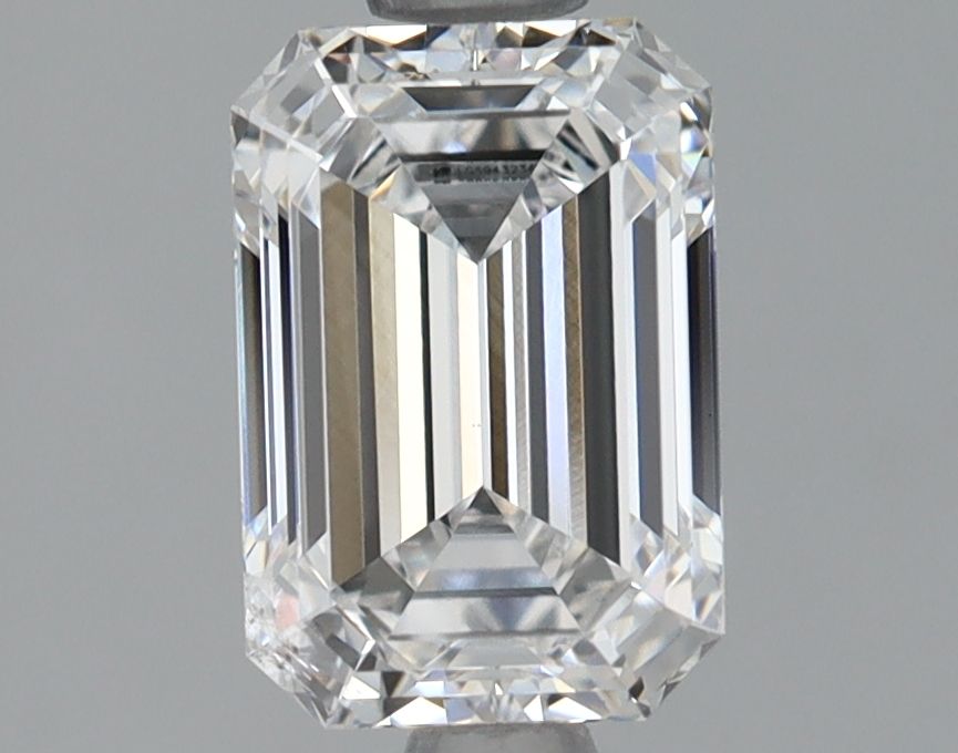 1.22 ct. emerald Lab Grown Diamond front image