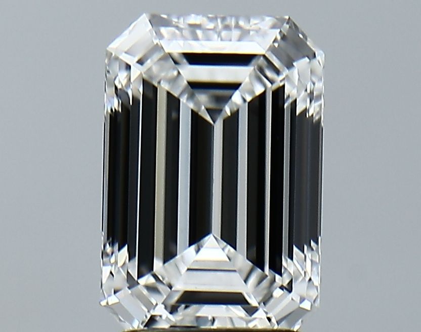 2.54 ct. emerald Lab Grown Diamond front image