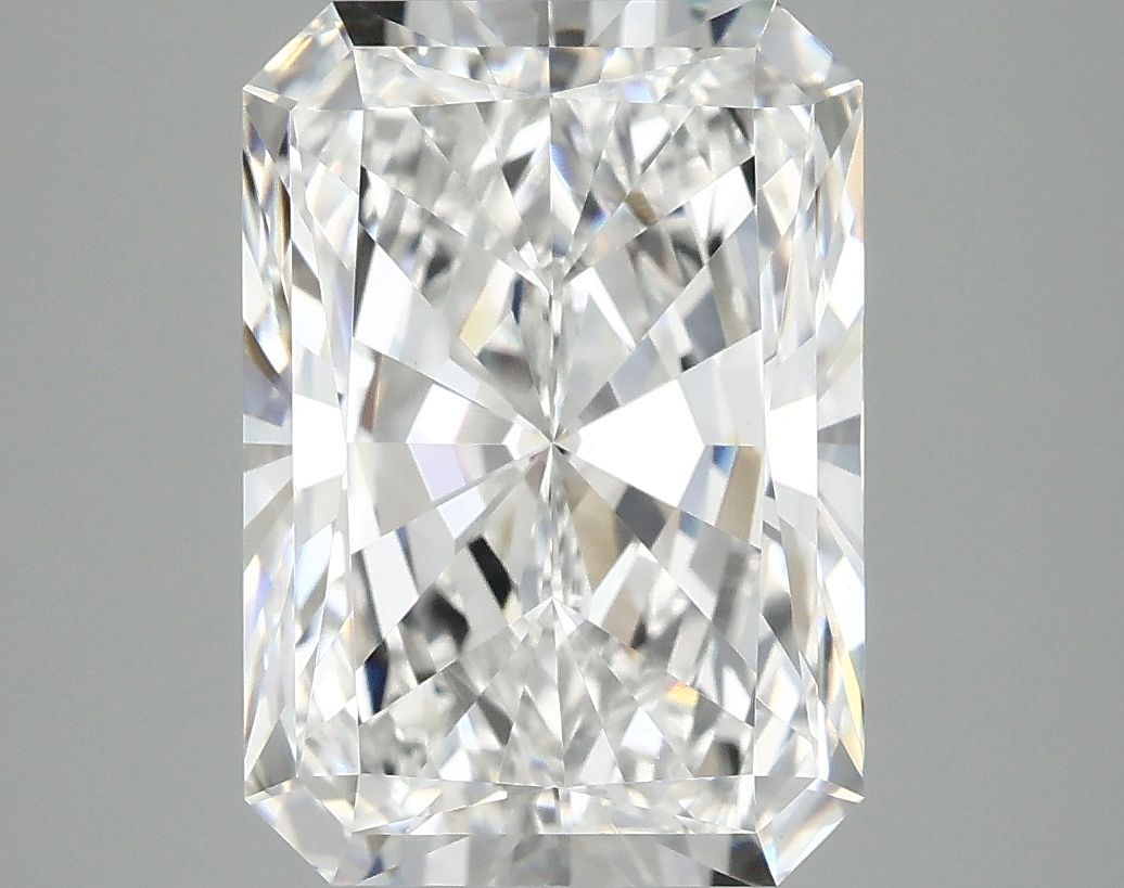 4.95 ct. radiant Lab Grown Diamond front image