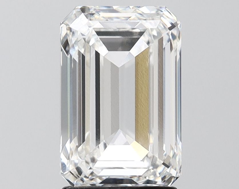 2.53 ct. emerald Lab Grown Diamond front image
