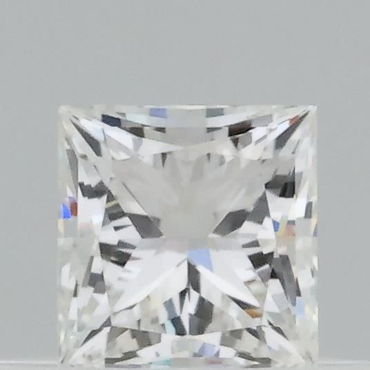 0.31 ct lab-grown Princess Diamond