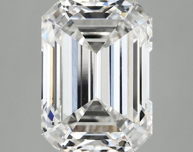 3.02 carat e VS2 EX Cut IGI emerald diamond