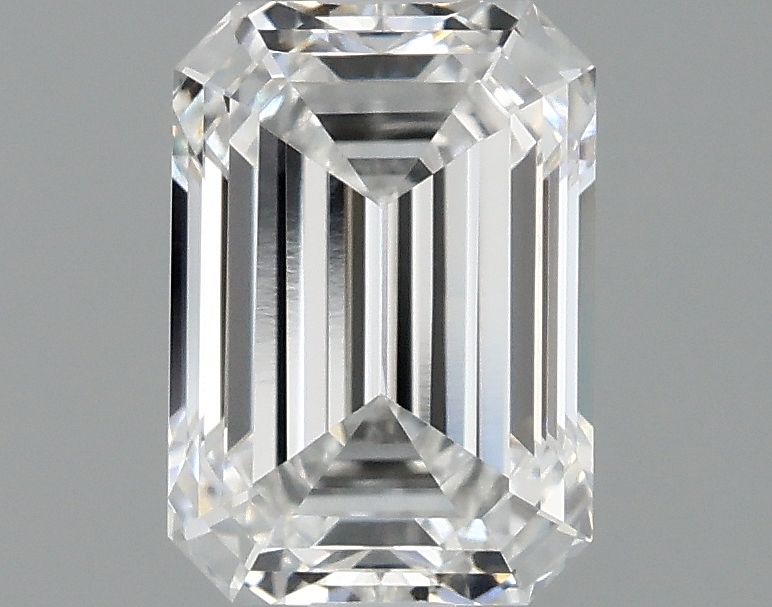 1.05 ct. emerald Lab Grown Diamond front image