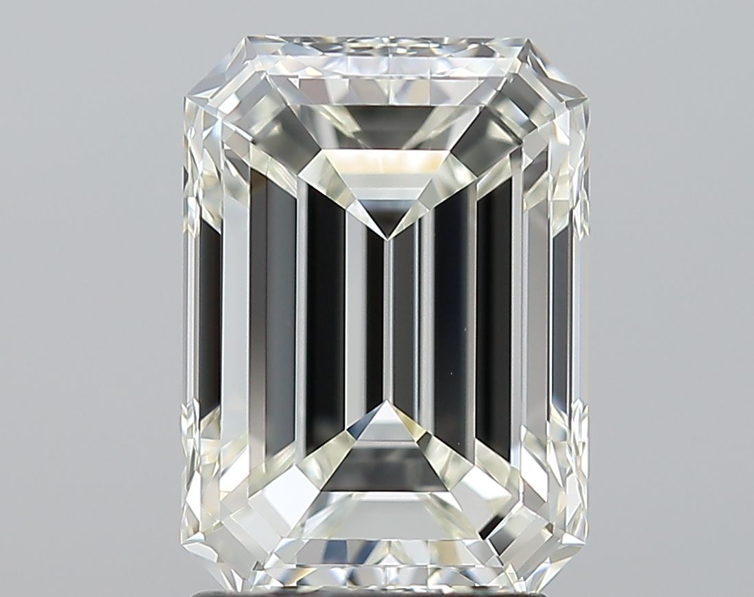 2.51 ct Emerald diamond