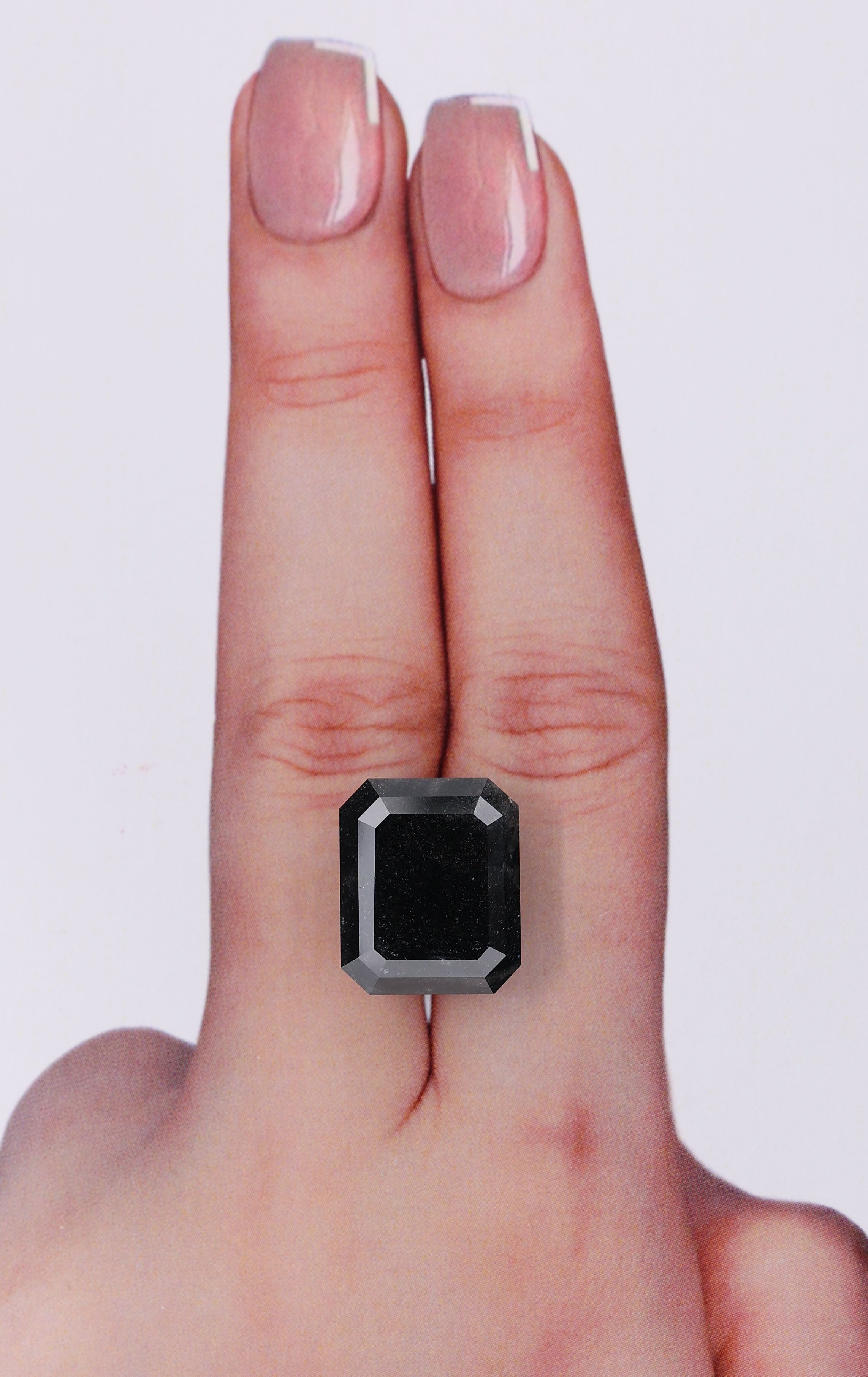 Diament 14.57 ct Fancy Black/VVS2