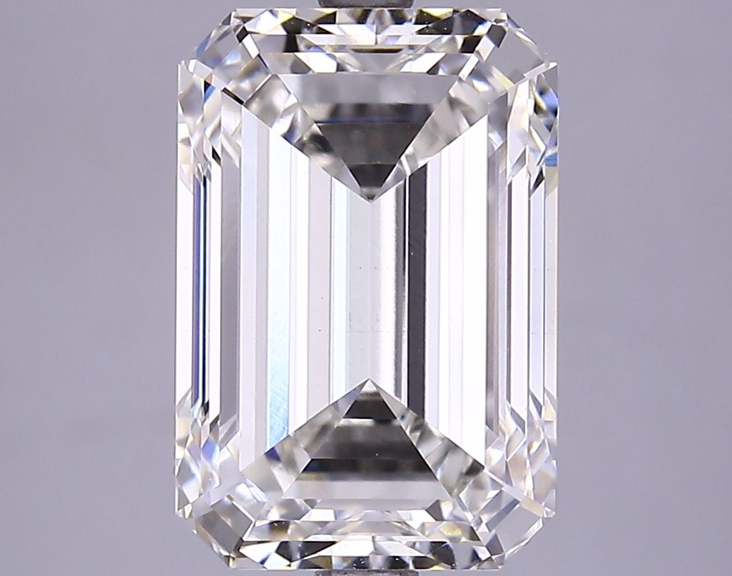 4.74 ct. emerald Lab Grown Diamond front image