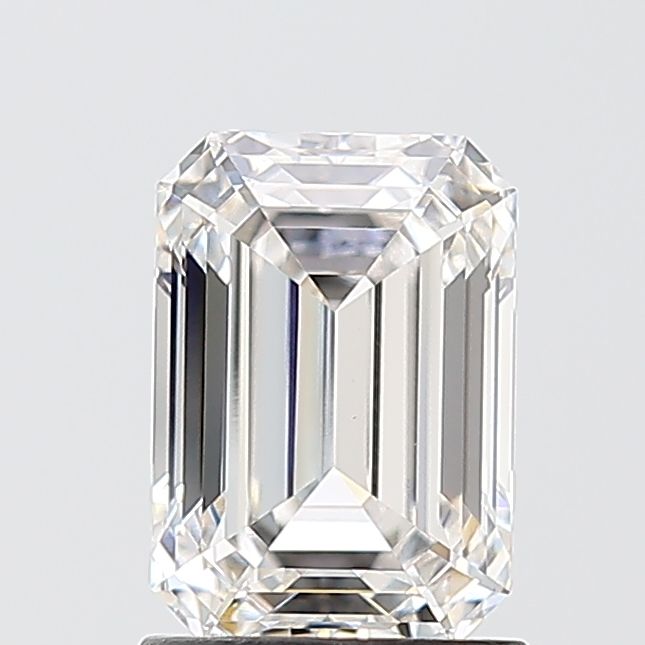 1.56 ct Emerald diamond