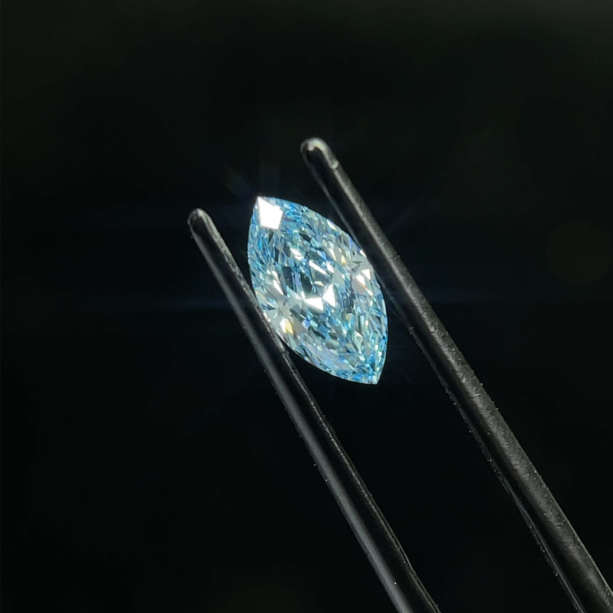 1.04 ct. marquise Lab Grown Diamond front image
