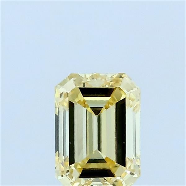 0.55 ct Emerald diamond