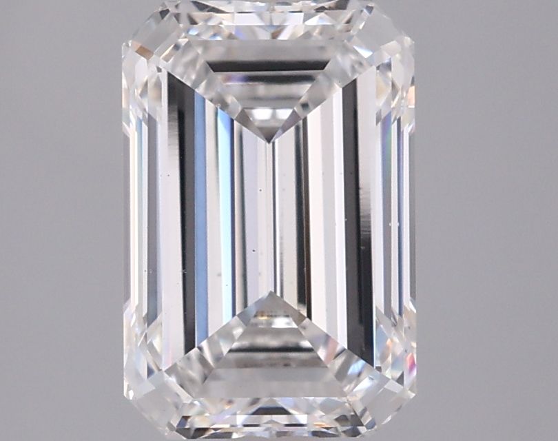 2.50 ct. emerald Lab Grown Diamond front image