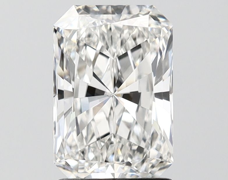 1.69 ct Radiant diamond