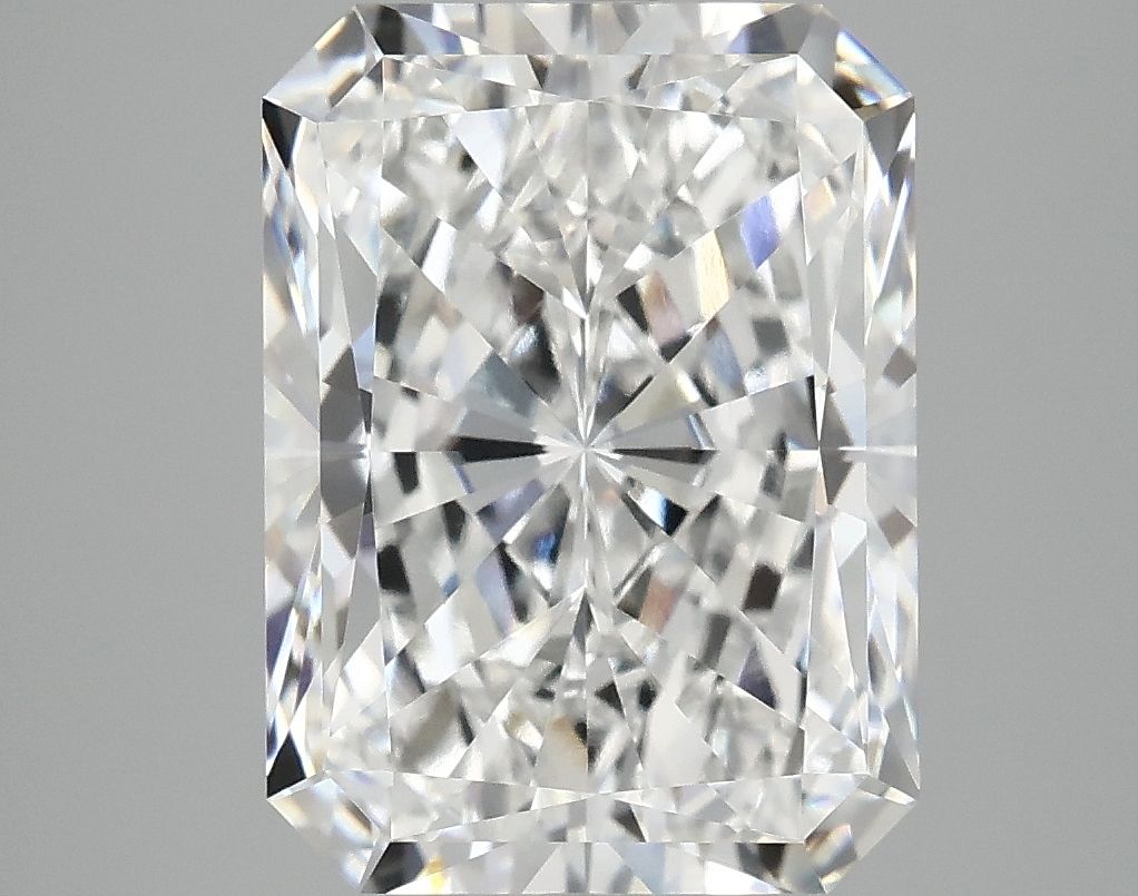 4.85 ct. radiant Lab Grown Diamond front image