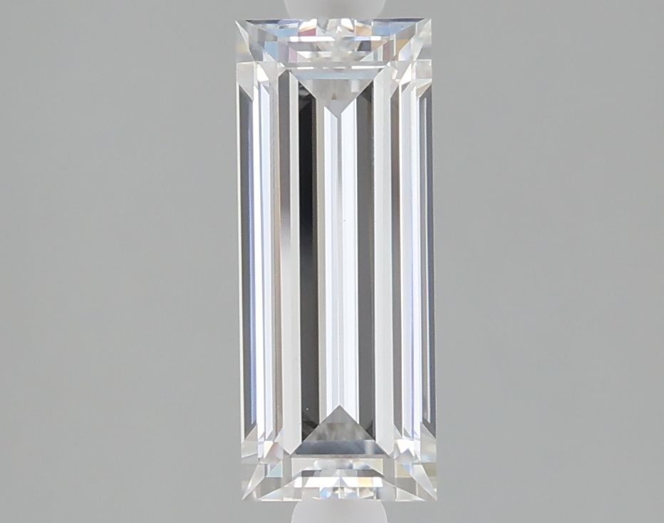 1.06 ct lab-grown Baguette Diamond