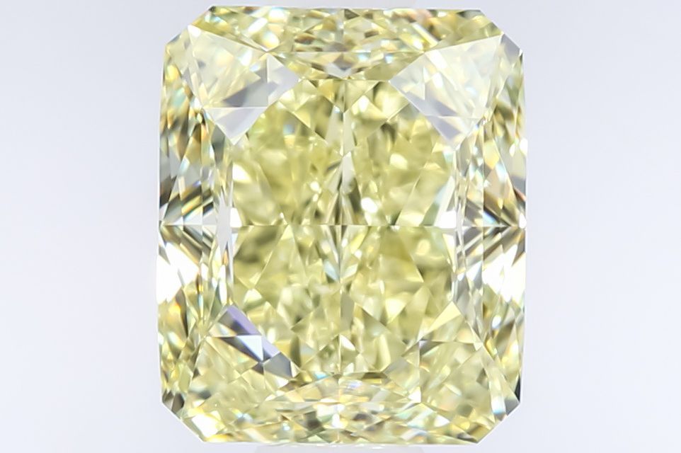2.01 ct Radiant diamond