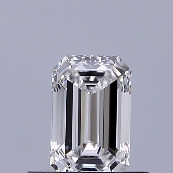 0.47 ct lab-grown Emerald Diamond