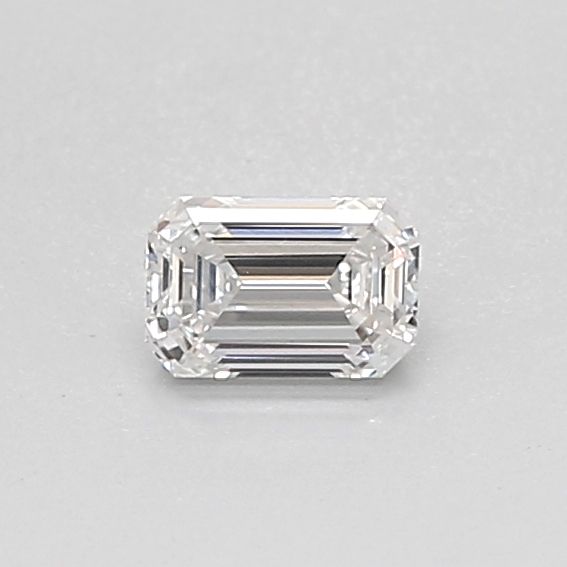 0.28 ct lab-grown Emerald Diamond