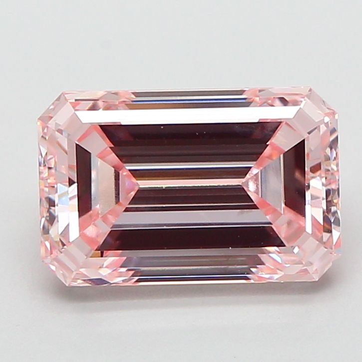 3.06 ct Emerald diamond