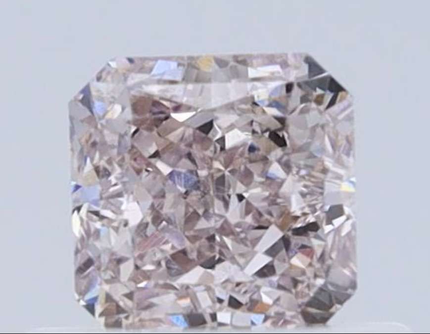 0.51 ct Square diamond