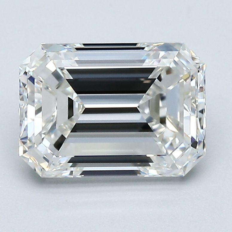 2.20 ct Emerald diamond