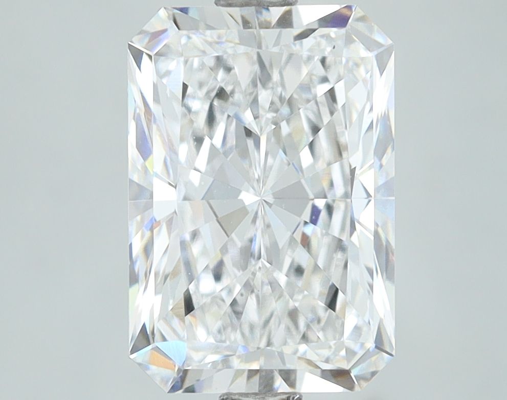 3.02 ct. radiant Lab Grown Diamond front image