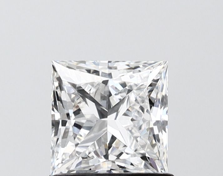 1.04 ct lab-grown Princess Diamond