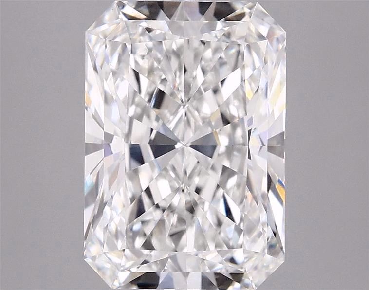 3.09 ct Radiant diamond