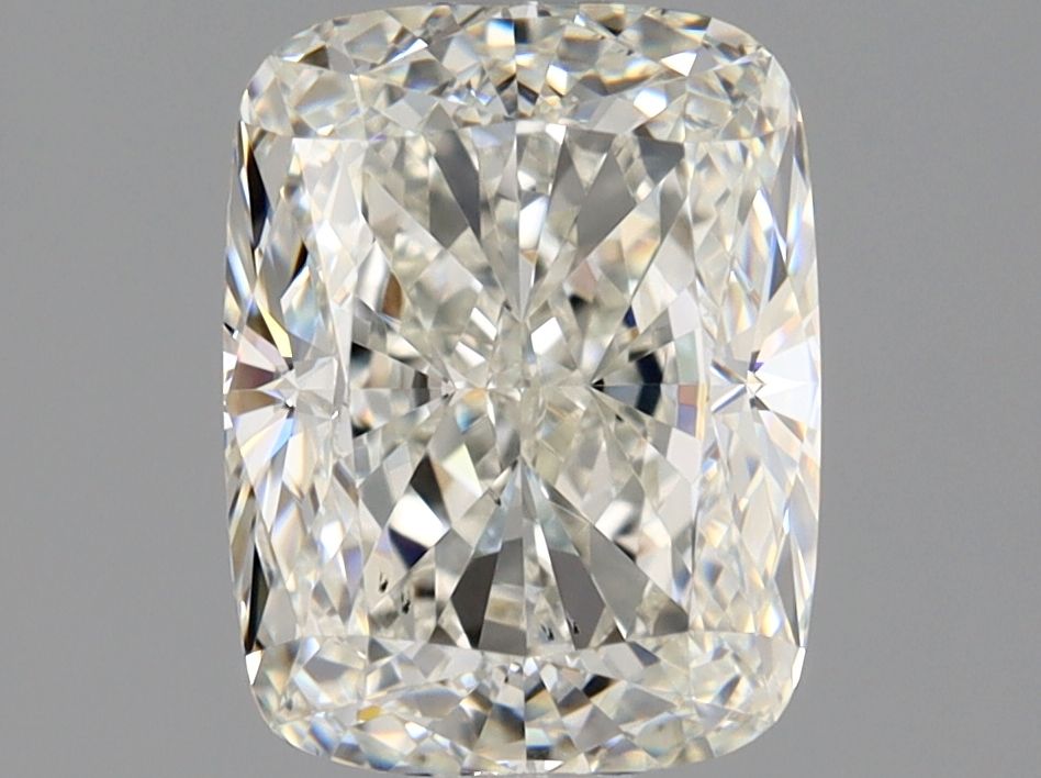 1.55 ct Cushion Modified diamond