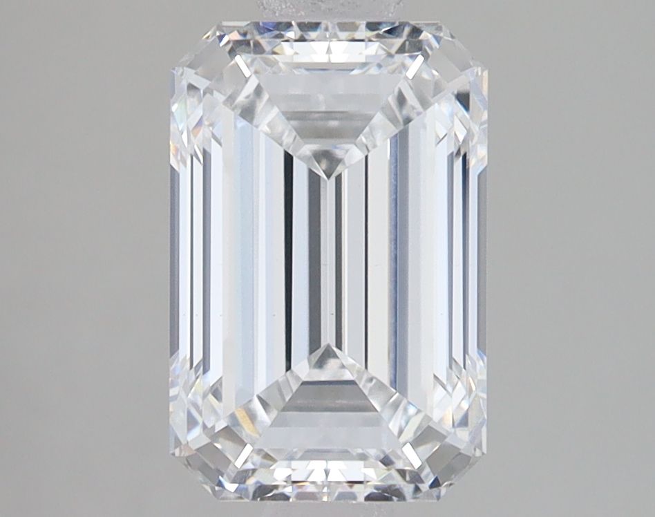 2.52 ct. emerald Lab Grown Diamond front image