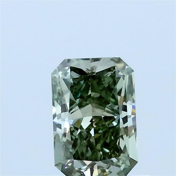 0.60 ct Radiant diamond