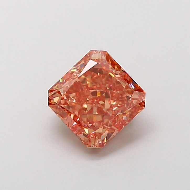 3.06 ct Square Radiant diamond