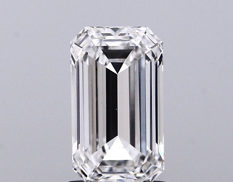 1.52 ct. emerald Lab Grown Diamond front image