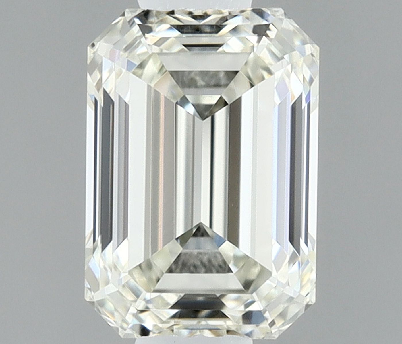 0.52 ct Emerald diamond