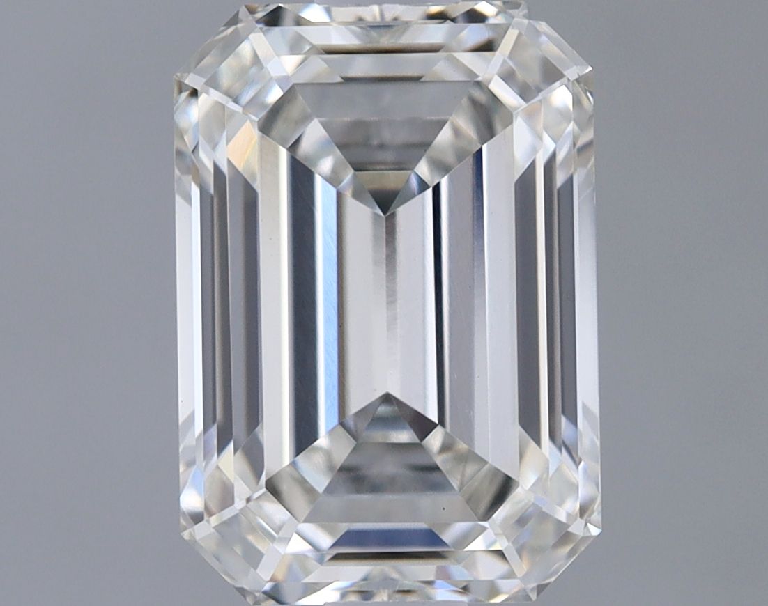 1.53 ct. emerald Lab Grown Diamond front image