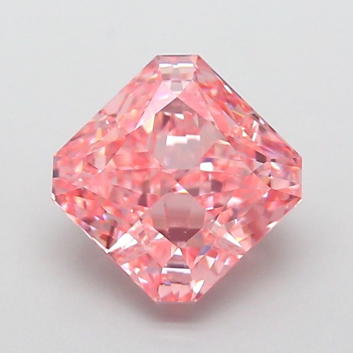 3.09 ct Square Radiant diamond