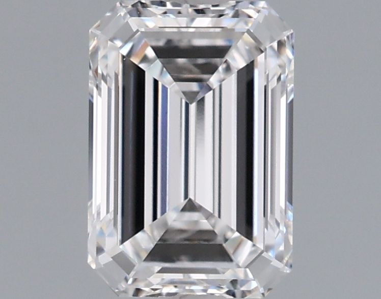 1.35 ct. emerald Lab Grown Diamond front image
