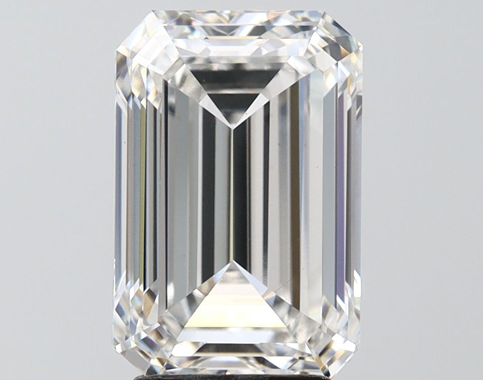 4.07 ct. emerald Lab Grown Diamond front image