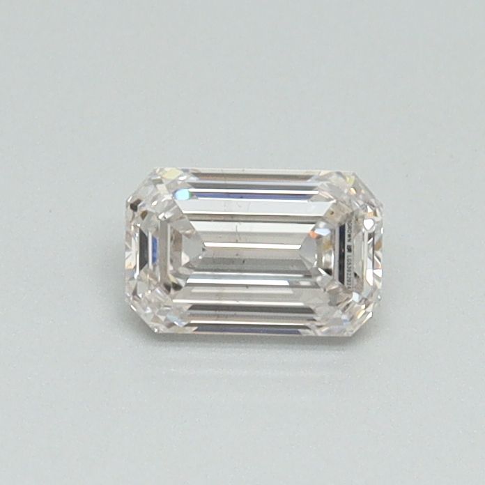 0.35 ct Emerald diamond