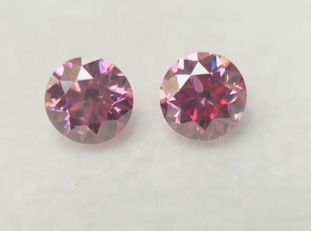 Diament 0.16 ct Purplish Pink/SI2