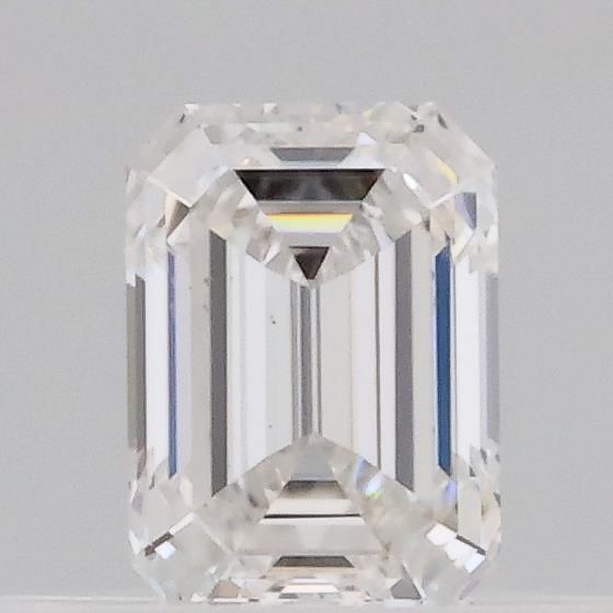 0.32 ct lab-grown Emerald Diamond
