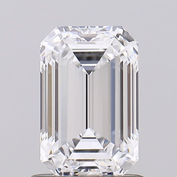 1.04 ct. emerald Lab Grown Diamond front image