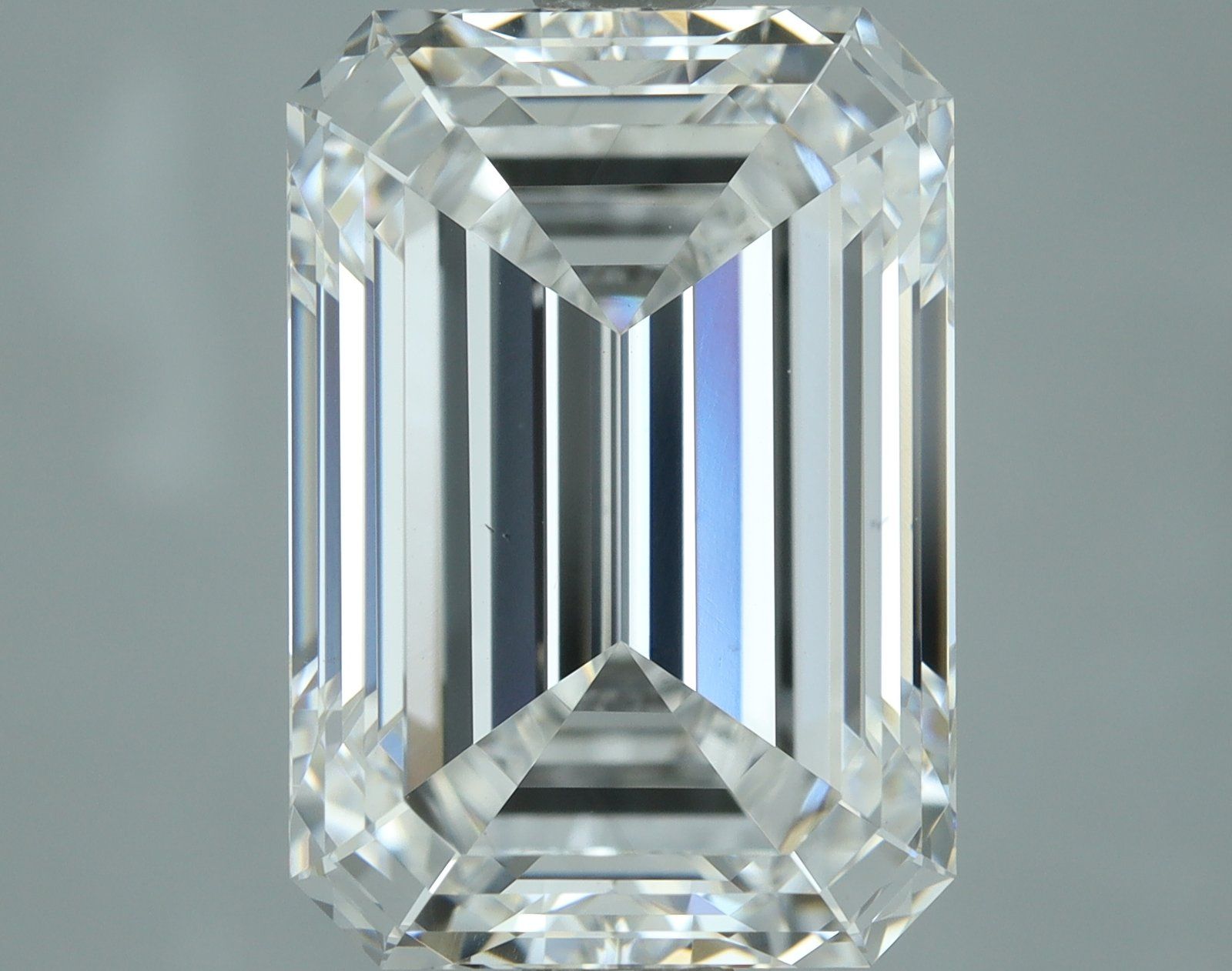 4.31 ct. emerald Lab Grown Diamond front image