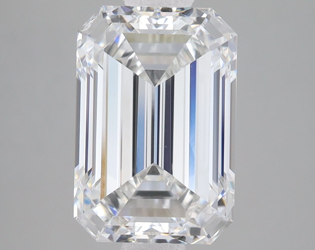 4.00 ct. emerald Lab Grown Diamond front image