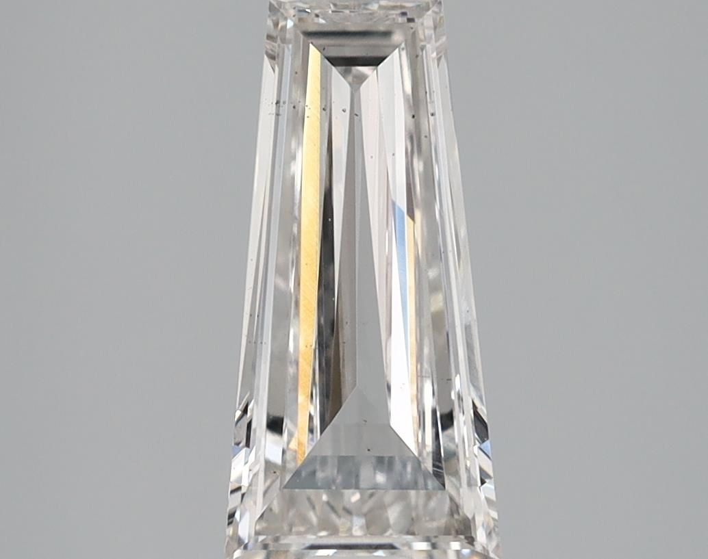1.01 ct lab-grown Tapered baguette Diamond